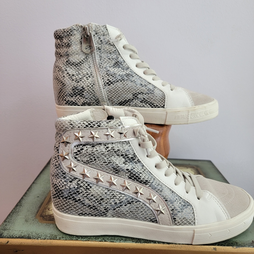 Vintage Havanas Dayna Snakeprint Size 7